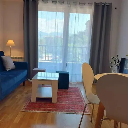 Brand New Place For Relaxing A6 Apartment *
